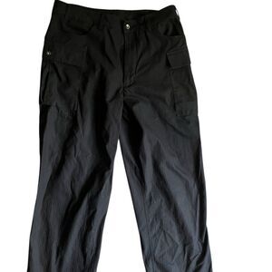 Nike Black Cargo Pants with Relaxed Fit